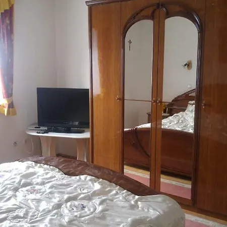 Janja Apartment *